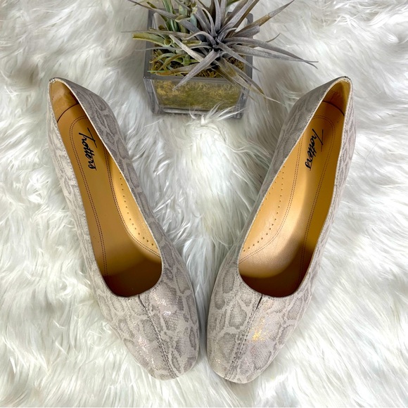Trotters Doris Leather Pumps Grey Snake Print Sz. 10.5 - Picture 3 of 11